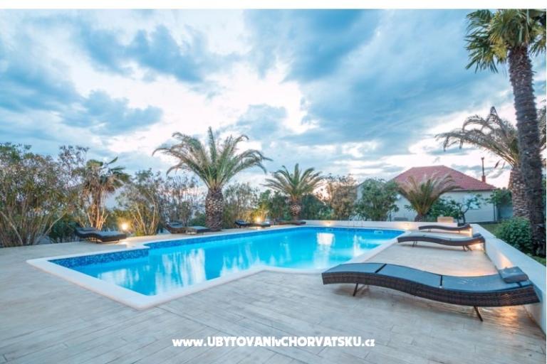  Villa Mediterano Bibinje + pool – foto 12