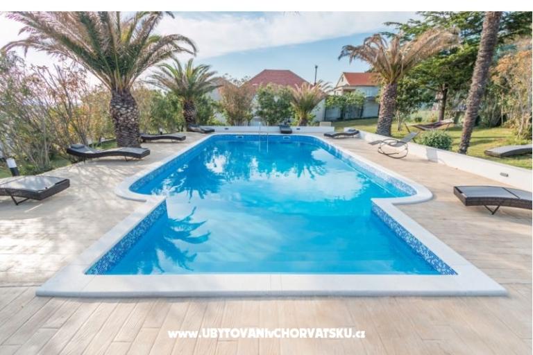  Villa Mediterano Bibinje + pool – foto 18