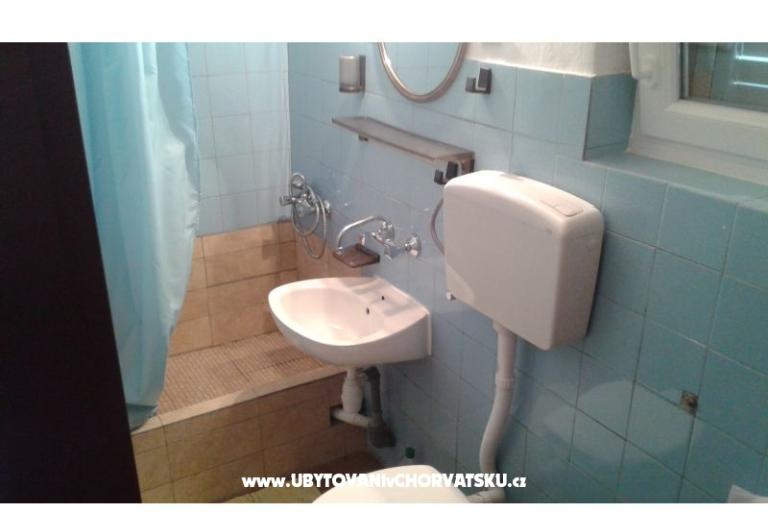 Apartamenty Vilma i Neven – foto 13