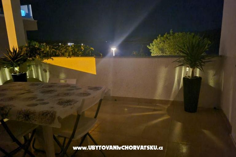 Apartament Mare - prvi red uz more – foto 11