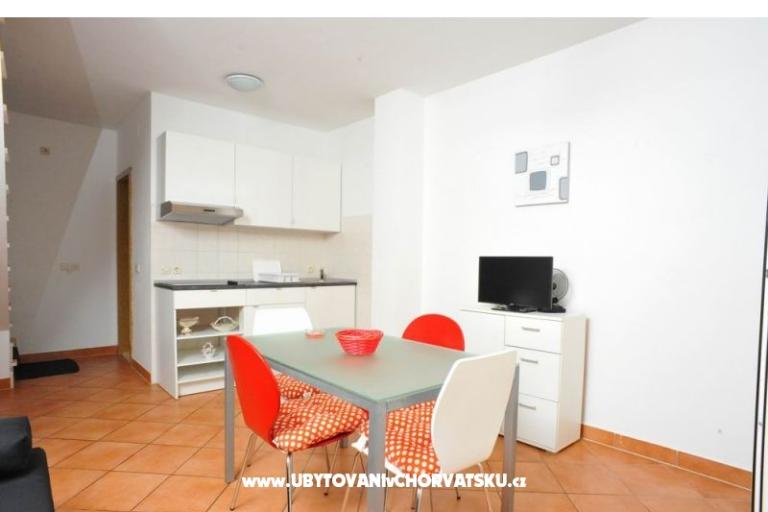 Apartamenty Bera, Julie i Edi – foto 14