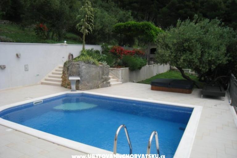 Luxury Villa-swimingpool,sauna,jacu – foto 2