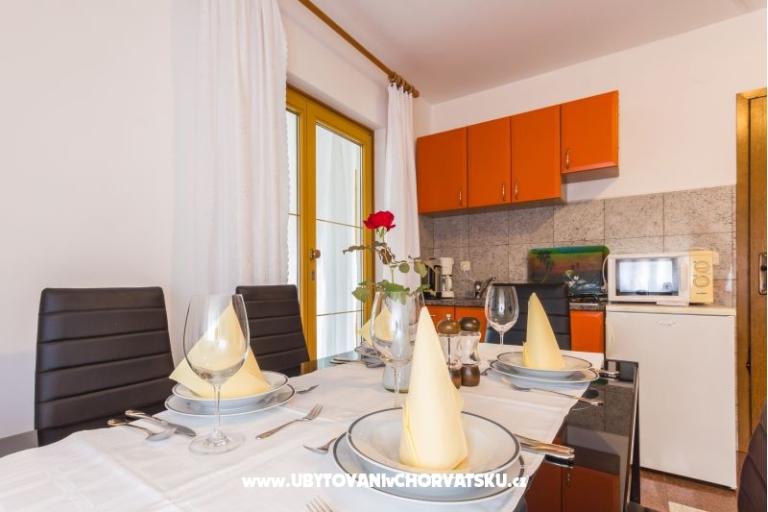 Apartamenty Mihaela – foto 10