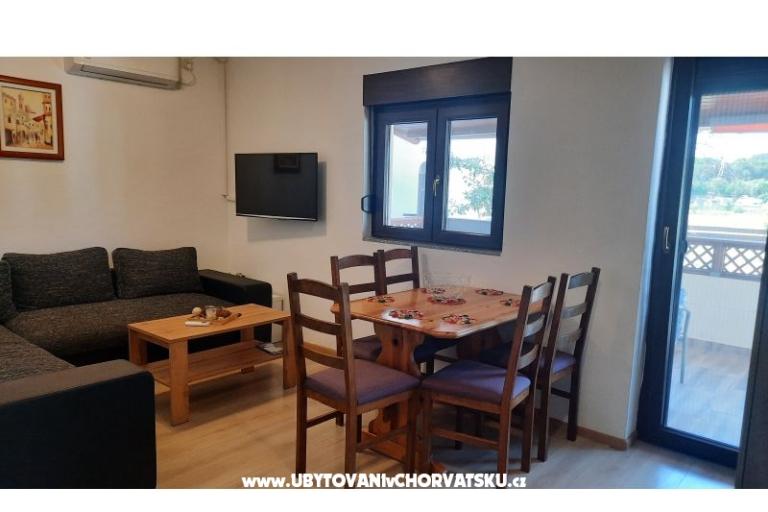 Apartamenty Rudez - pool - jacuzzi  – foto 12