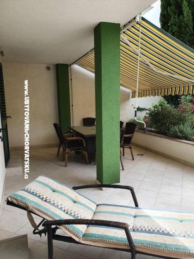 Vila Smirna 4*  z basenem  – foto 12