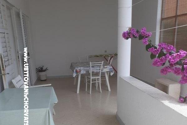 Pokoje Katja Gradac center – foto 13