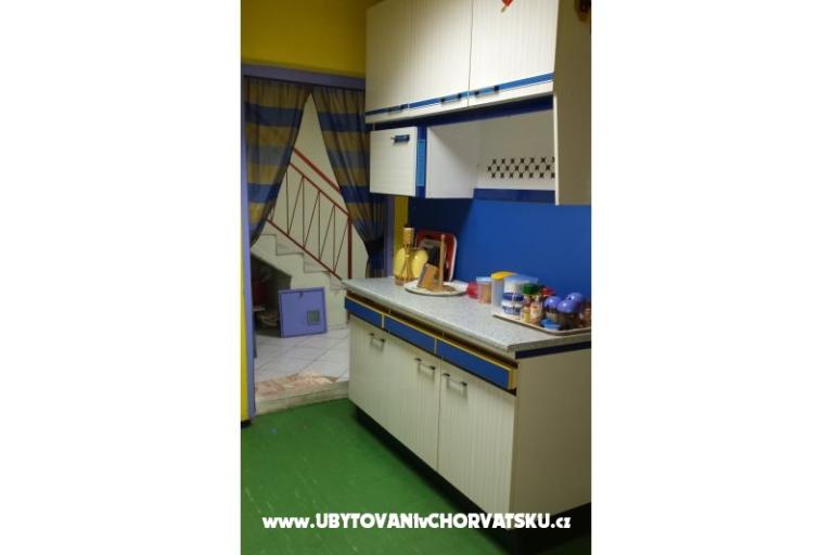 Kamienny dom – foto 12
