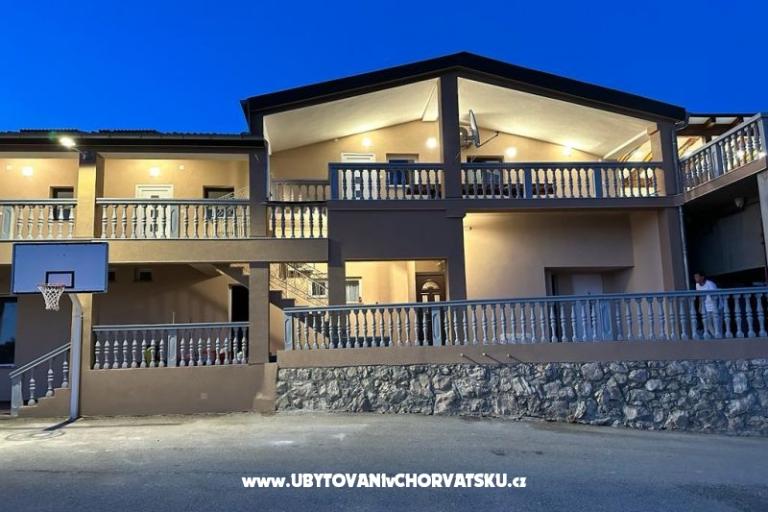 Villa Robert 2 z basenem Cesarica – foto 14
