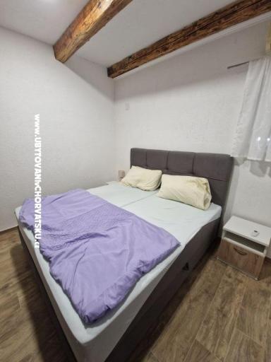 Villa Robert 2 z basenem Cesarica – foto 17