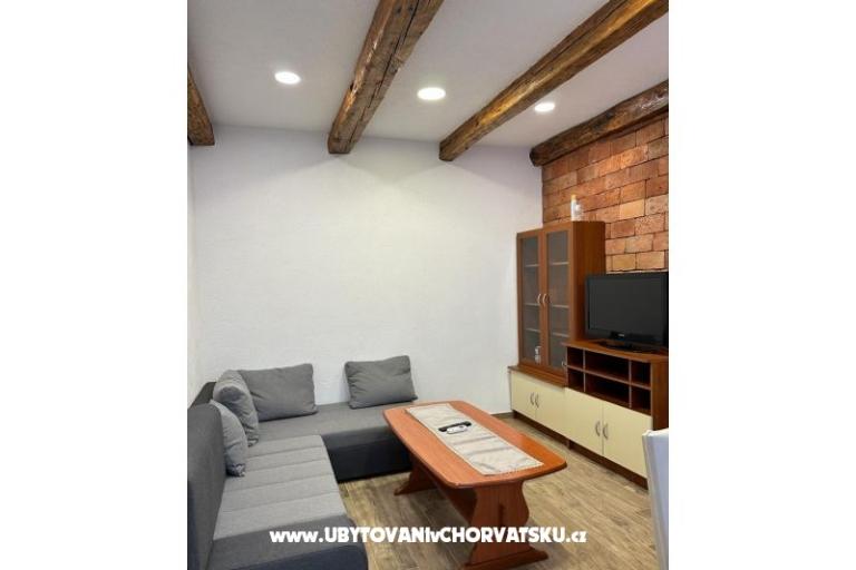 Villa Robert 2 z basenem Cesarica – foto 4