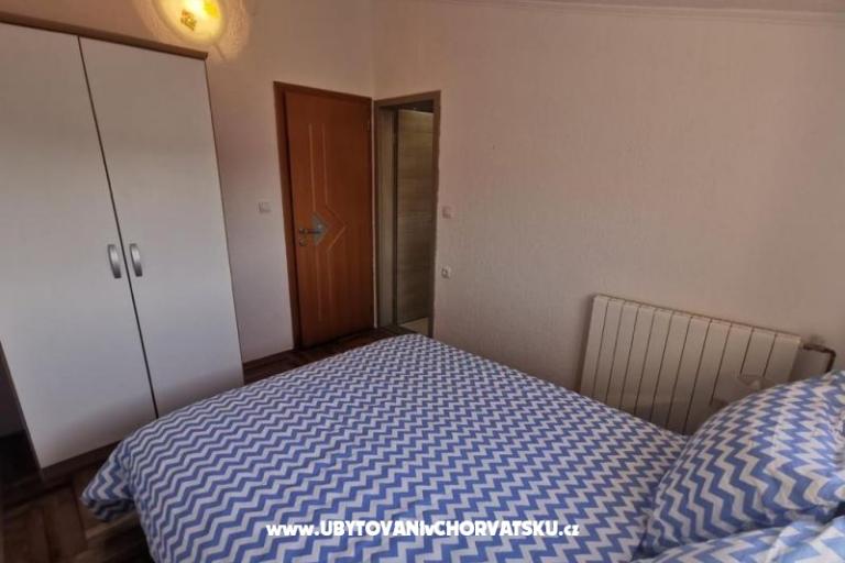 Villa Robert 2 z basenem Cesarica – foto 7