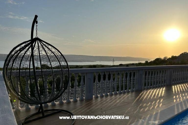 Villa Robert 2 z basenem Cesarica – foto 9