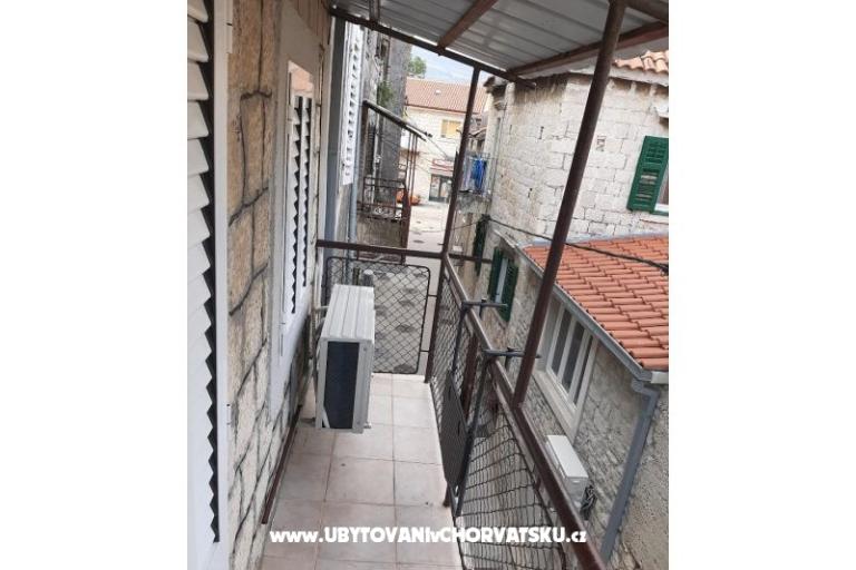 Holiday Home Sara- Kastel Stafilic – foto 4