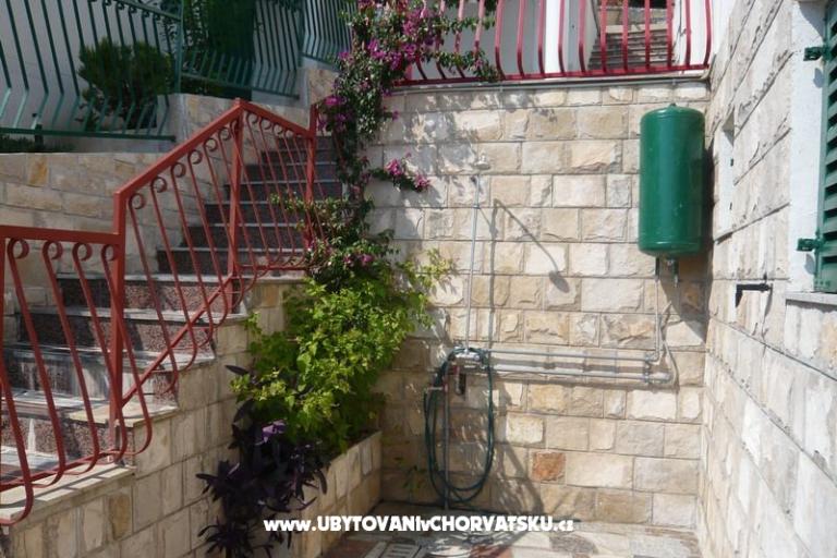 Apartamenty Sliskovic, 1. line to sea – foto 17