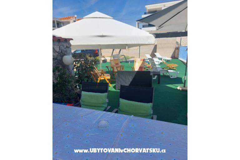 Apartamenty Dinko s grijanim bazenom – foto 18