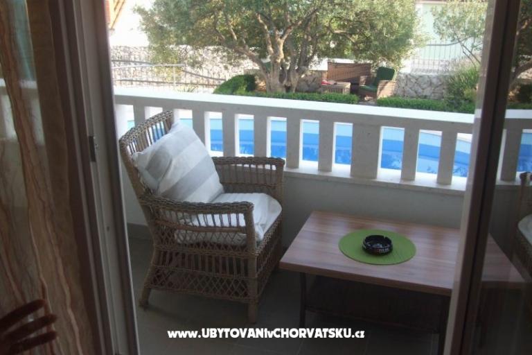 Apartamenty Villa MANDINA z basenem – foto 11