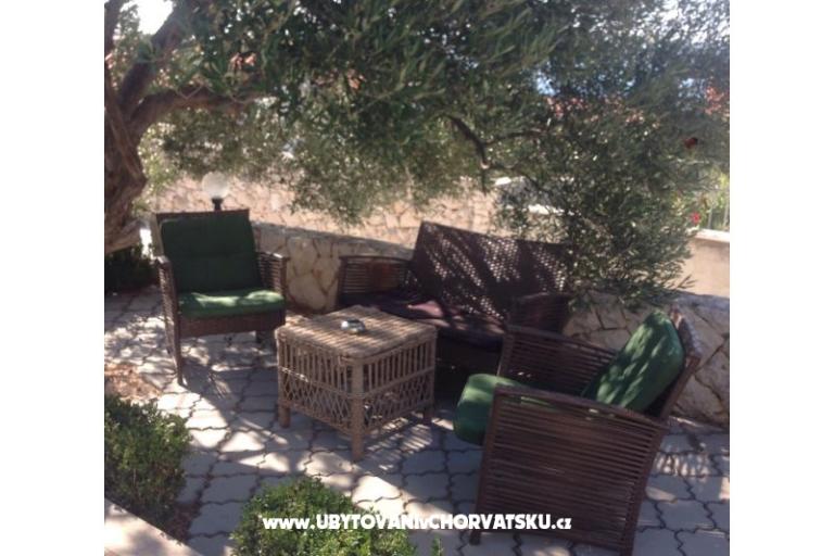 Apartamenty Villa MANDINA z basenem – foto 18