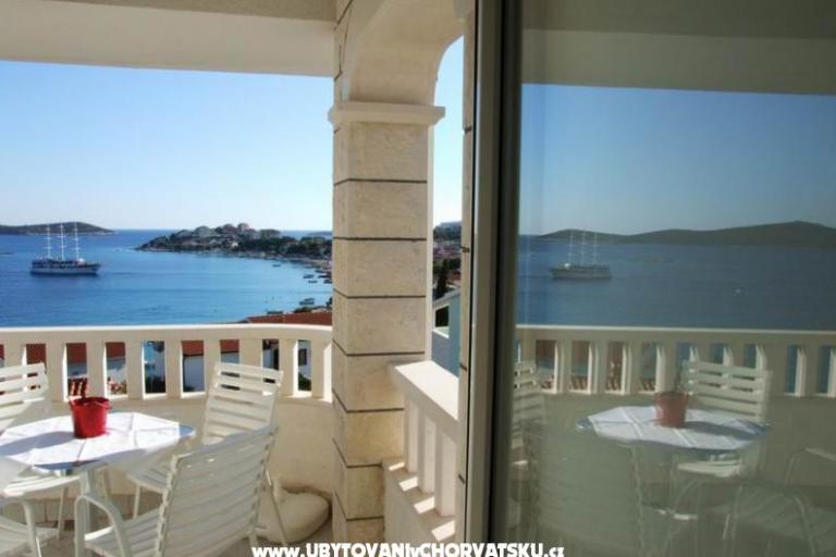 Apartamenty Villa MANDINA z basenem – foto 6