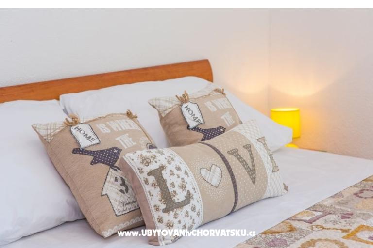 Apartamenty Vila Nena z basenem – foto 15