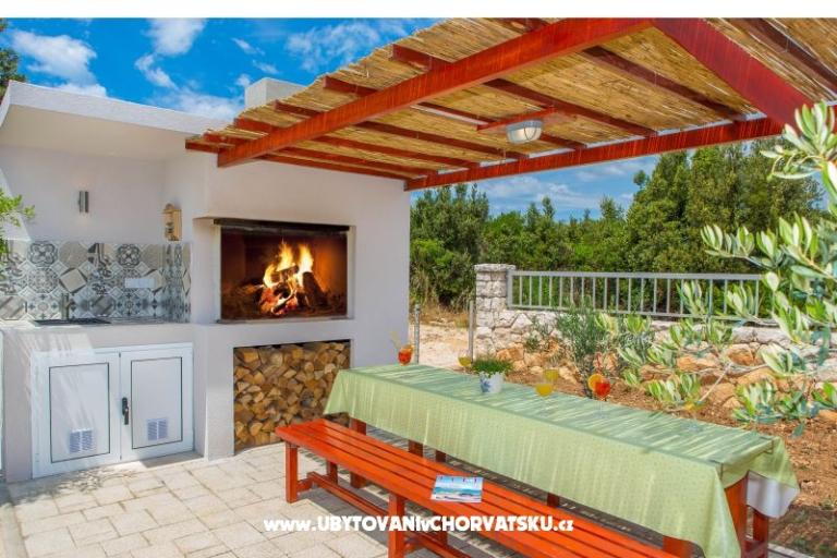 Apartamenty Vila Nena z basenem – foto 9