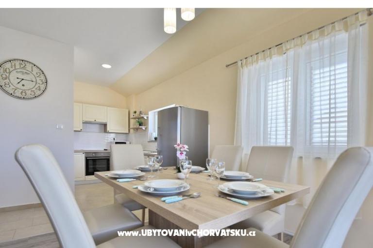 Apartamenty Mica – foto 12