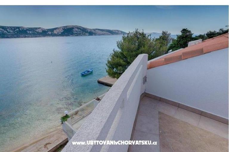 Ariela na plaży – foto 6