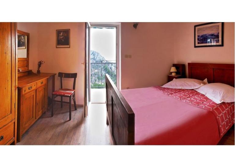 Kamienny dom – foto 8