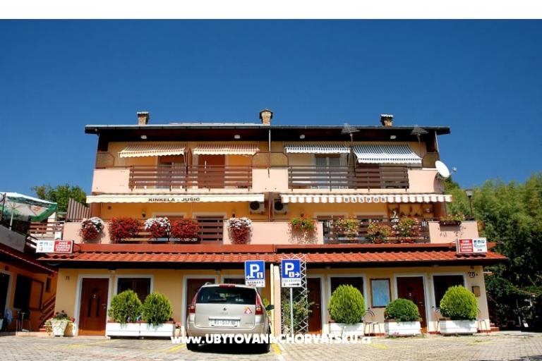 Apartamenty &amp; rooms  Raspor – foto 3