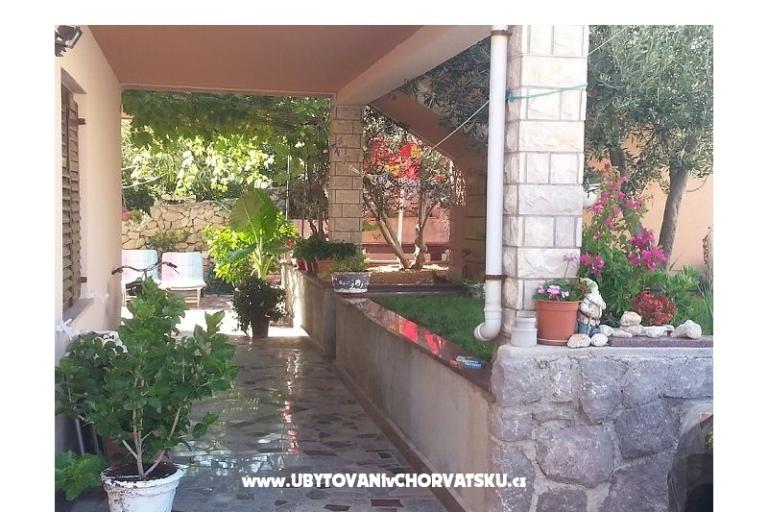 Apartamenty Ita s bazenom – foto 16