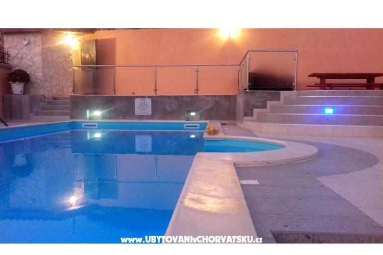 Apartamenty Ita s bazenom – foto 6