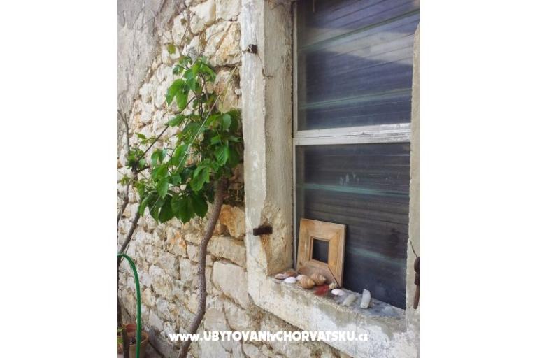 Stonehouse Dana – foto 2