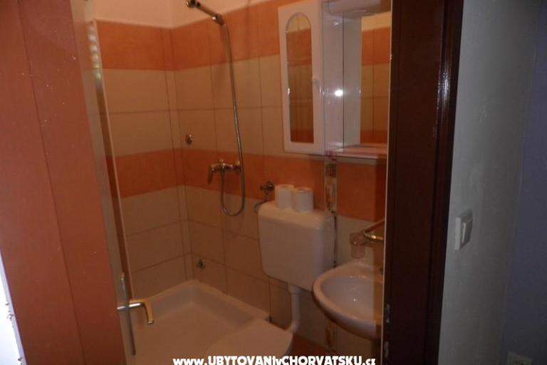 Apartamenty Lara – foto 11