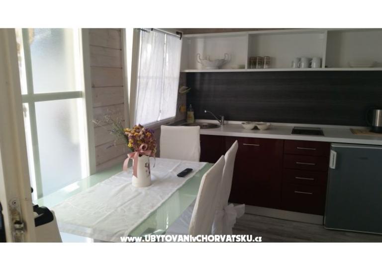 Apartamenty Lara – foto 9