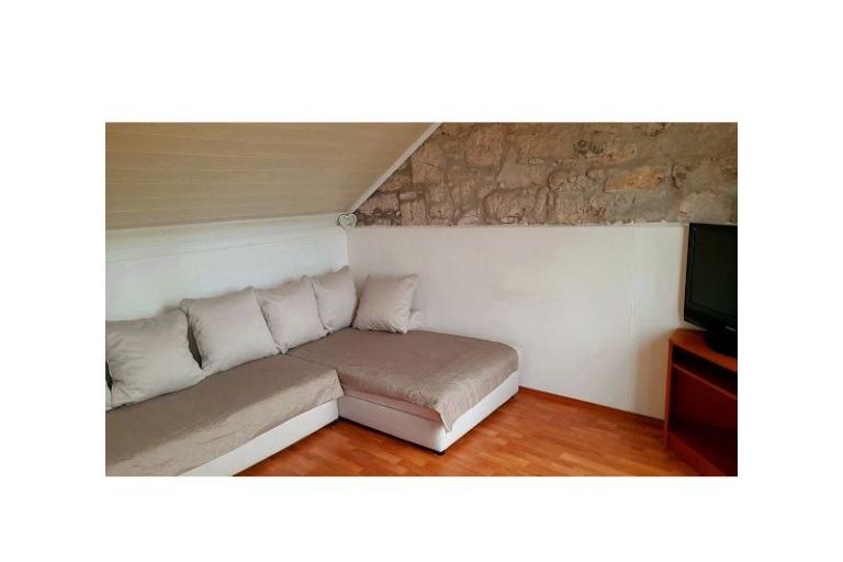 Kamienny dom Porat – foto 9