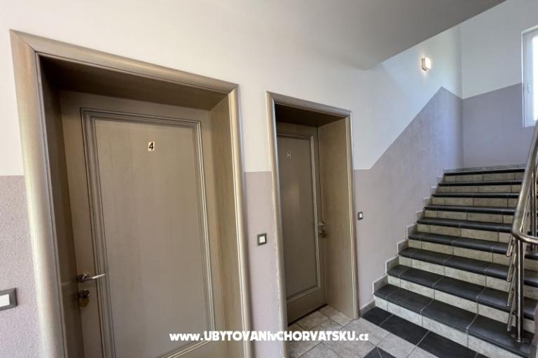 Apartamenty z basenem Villa Julia 3  – foto 17