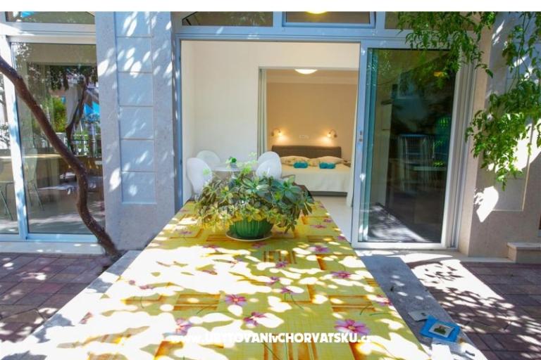 Apartamenty Lara – foto 10