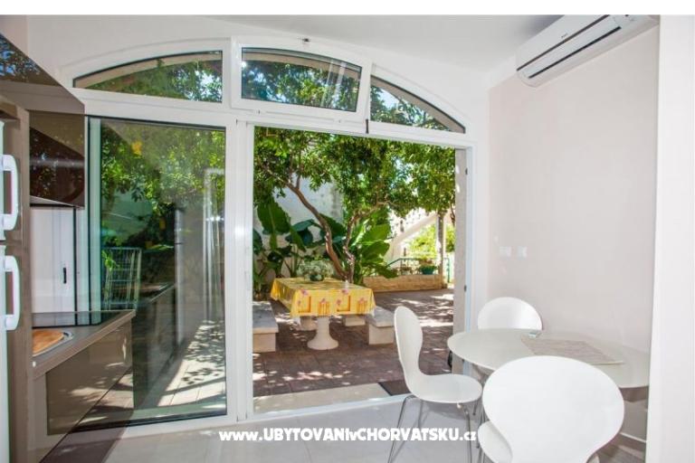 Apartamenty Lara – foto 8