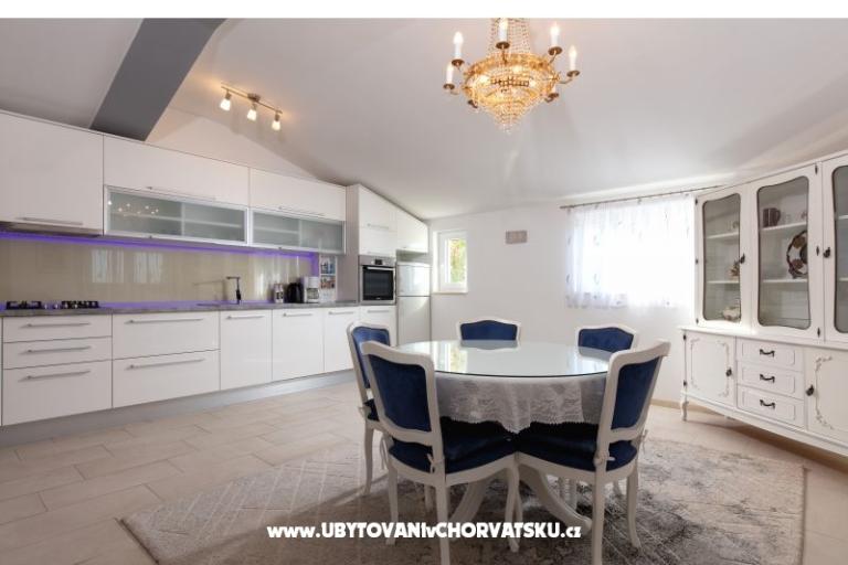 Wide Apartament with Pool  – foto 5