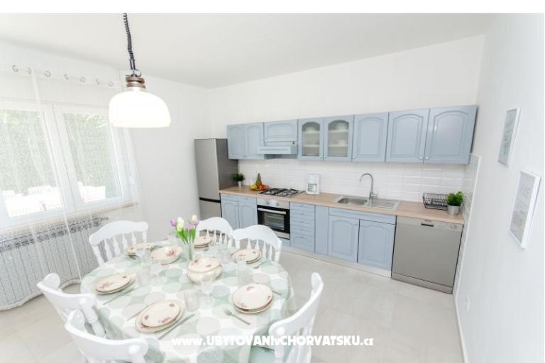 Villa Marante z basenem – foto 17