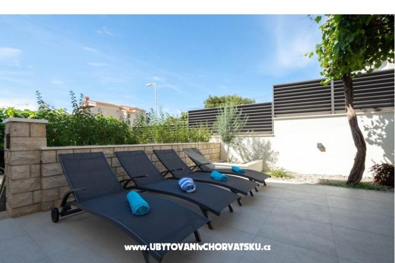 Villa Marante z basenem – foto 24