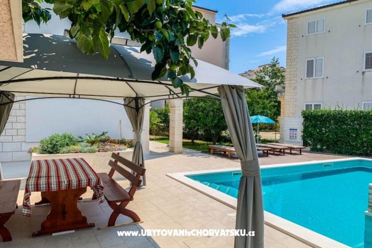 Apartamenty Lemon Garden z basenem – foto 9