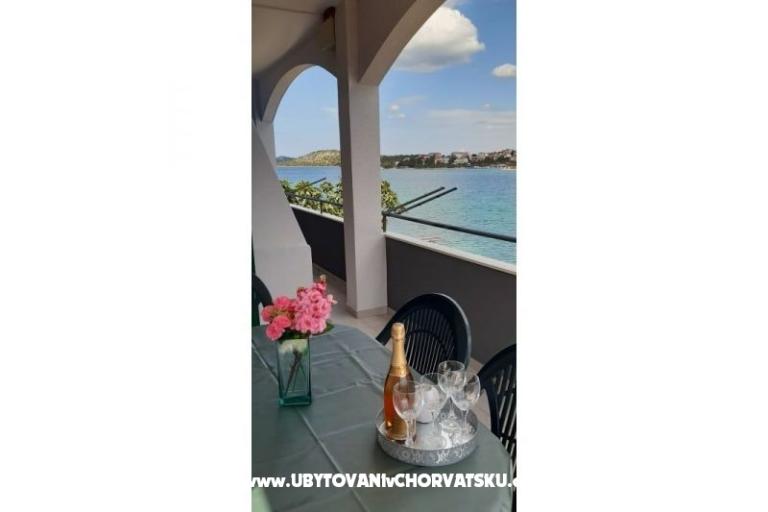 Apartamenty 10 metara od mora – foto 12