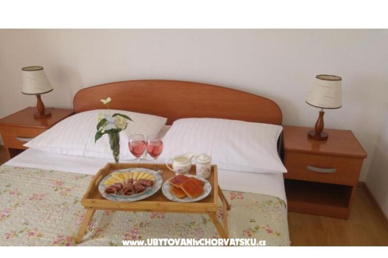 Apartamenty TONĆI I IRIS*** – foto 8
