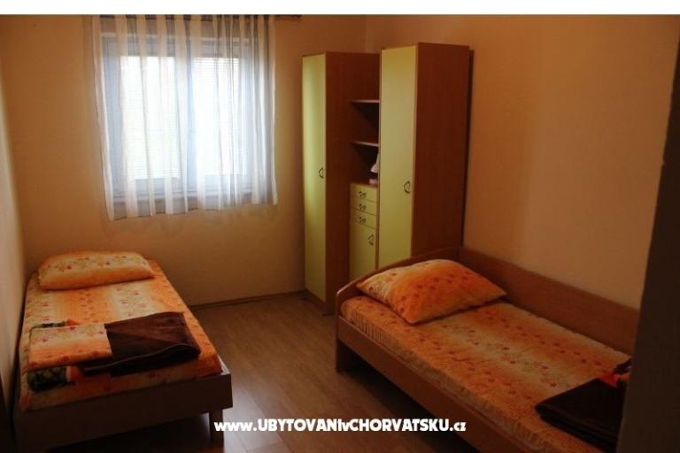 Apartamenty Angelo z basenem – foto 9