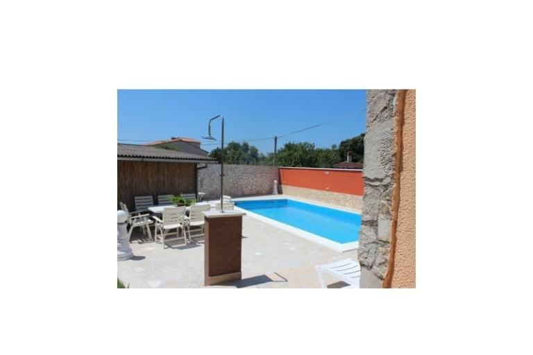 Dom with swimming pool – foto 4
