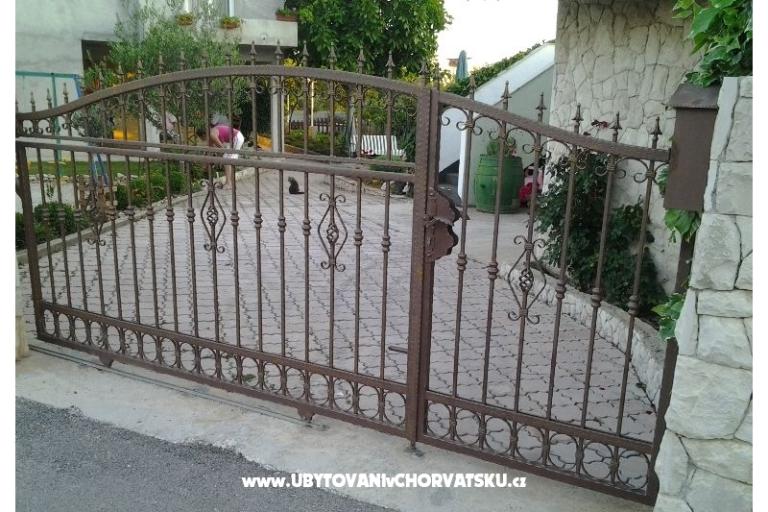 Apartamenty Krešimir  OD 30 EUR – foto 15