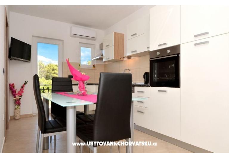 Apartamenty Caleta – foto 2