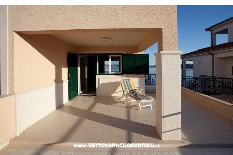 Beach apartments Rogoznica – foto 17