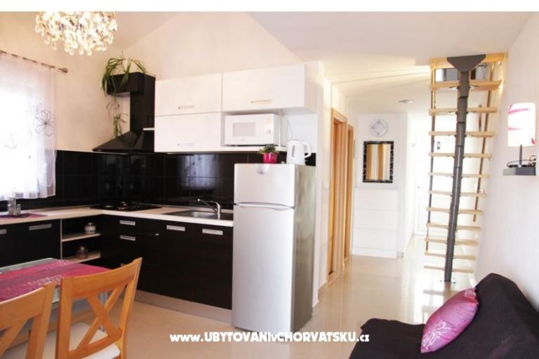 Marina view Apartamenty Rogoznica  – foto 14
