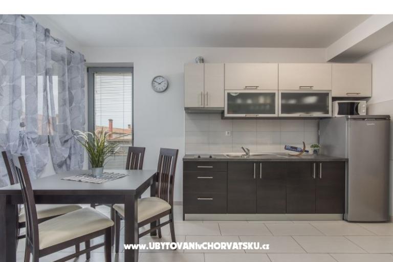 Apartamenty Kimi with swimming pool  – foto 14